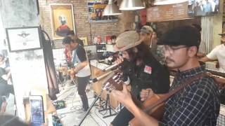 Chicco Jerikho &amp; Rio Dewanto - Sahabat Sejati (Soundtrack Filosofi Kopi 2)