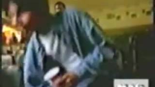 Первое поевление Шахида капура на экране в рекламе pepsi с Шахом Рани и Каджол.