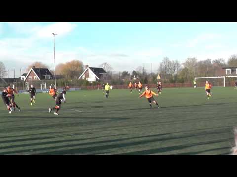 17 jan 2014 VV De Meern B1 - VV De Meern B2 toernooi 2-0 Doelpunt Jesse