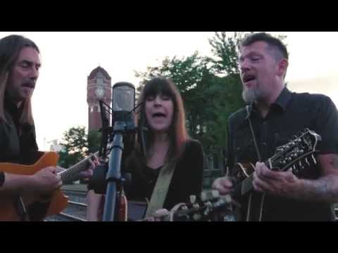 Bound for Glory by Woody Guthrie, performed by the Annie & Rod Capps Band