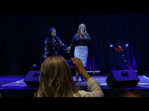 Shirley Carvalhaes e Cassiane - Vendavais - ADAlpha/SP