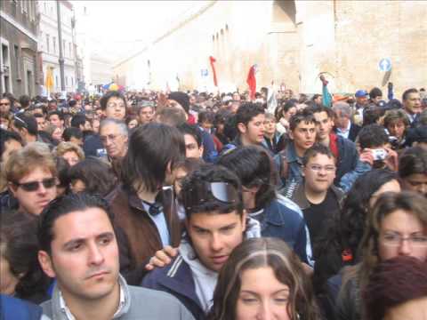 GIOSY CENTO:Siamo soli