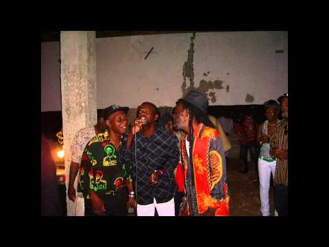 RUB A DUB with King Stur Gav Hifi (Stereograph) Old Harbour Jamaica 2010, Skylarkin sound (BE/JAM)