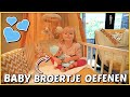 OEFENEN MET BABY BROERTJE POP ? | Bellinga Vlog #2114