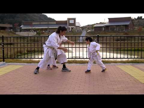 2012-11-19- 雄光と明宝の空手道②　タックル　by 大阪の霊視占いの光明