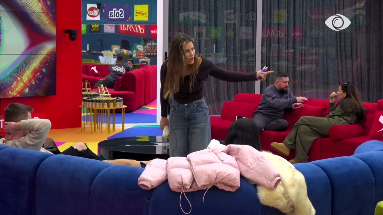 “Hodhe familjen, vëllezërit…”/ Valbona debaton me Gjestin