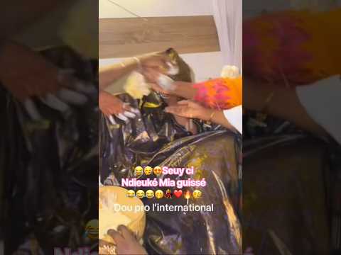 Mia Guissé et son Ndieuké seuy ci bi 😂🥳🥰🤭💃🔥 #buzz