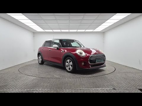 Mini Cooper 1.5 - Image 2
