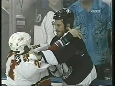 Flames vs Lightning scrum - May 27, 2004