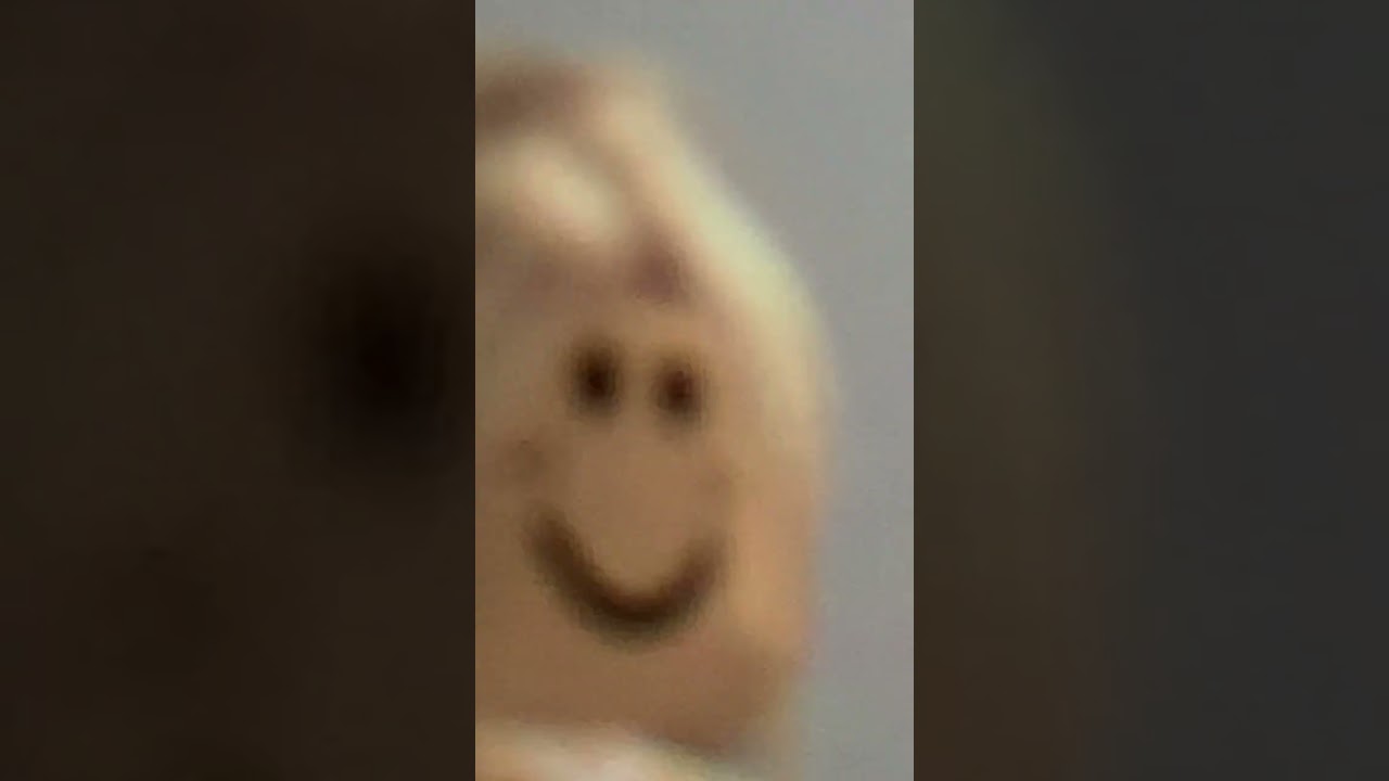 I found the Karen who was ruining your art @VuxVux