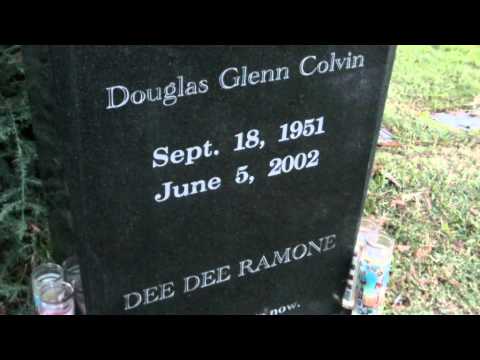 Riptides visit the graves of Dee Dee & Johnny Ramone (Hollywood Cemetary - 11/25/10)