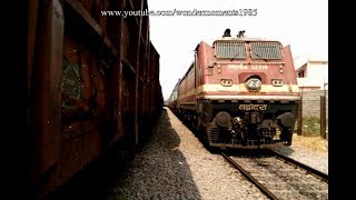 preview picture of video 'BRC WAP4E 22210 Leading 08501 VSKP SC Holiday Special Express.'