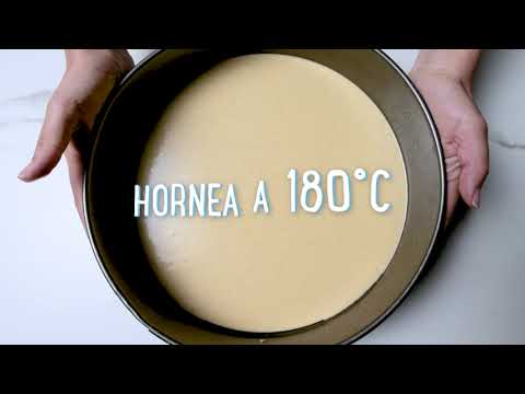 thumbnail video image 2 of Alimento líquido de almendra y coco Silk sin azúcar 946 ml, 2 of 5