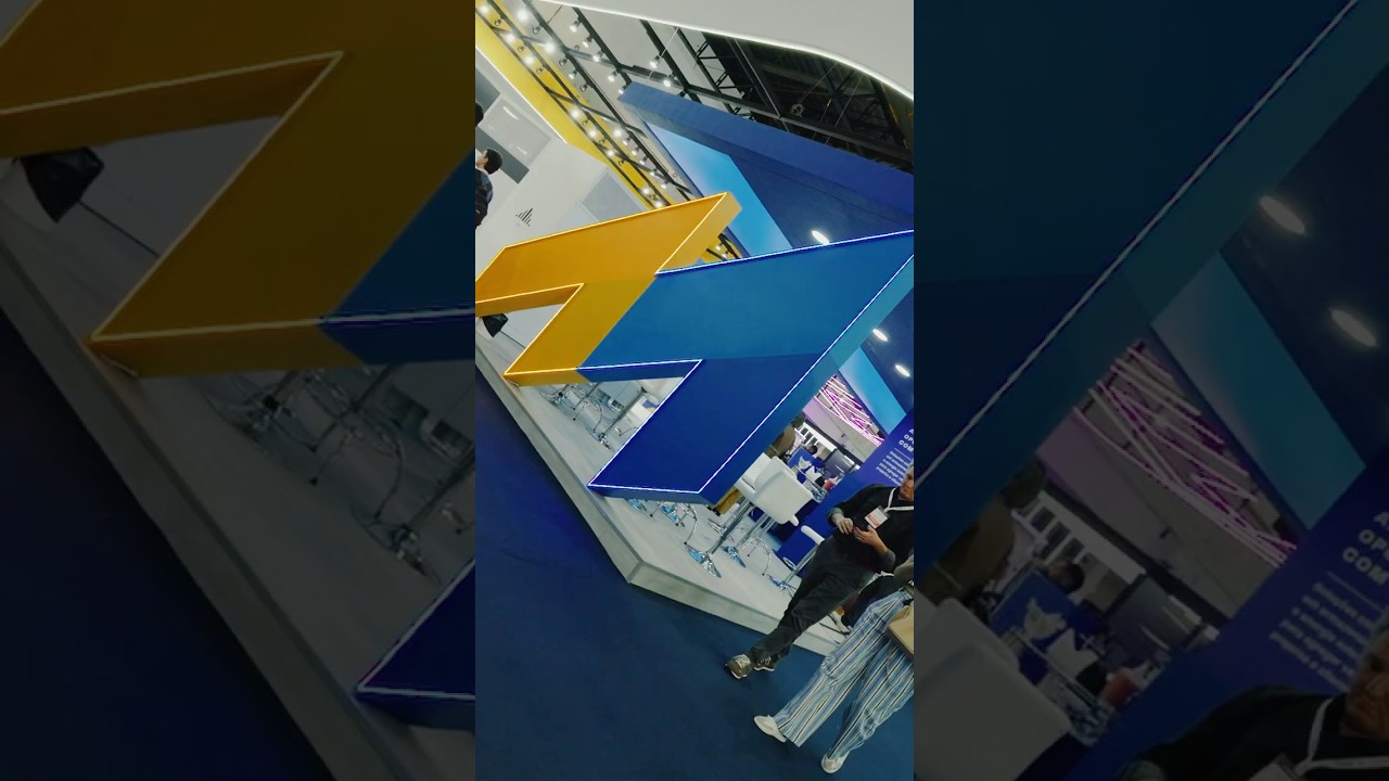 TBT cheio de energia! ⚡ Relembre a Intersolar 2026 e nossas soluções para o futuro.