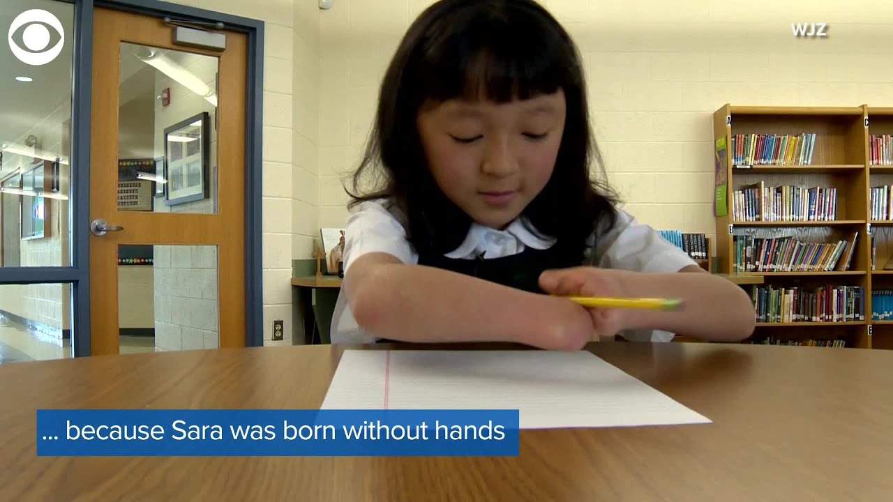 WEB EXTRA: Girl With No Hands Wins Handwriting Contest - YouTube