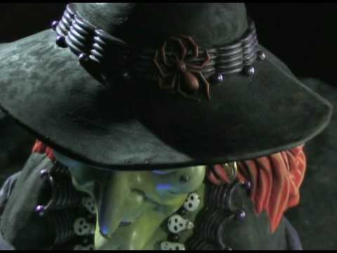 Grandin Road - Hagatha the Halloween Witch