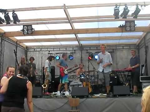 Teknisk Uheld - Gipsy Jazz - Linderup Festivalen 2009.MP4