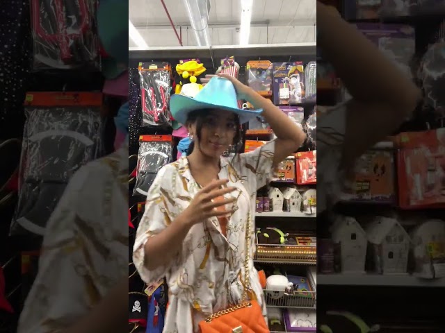 Vídeo relacionado con DTAOZFA Disfraz de safari plegable para mujer, sombrero para el sol, disfraz de arqueólogo, disfraz de Halloween, sombrero de pescador/telescopio/banda para el cuello