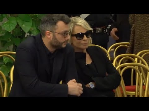 MARIA DE FILIPPI CAMERA ARDENTE COSTANZO