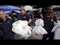 Malaysian police find 139 mass graves near Thai.