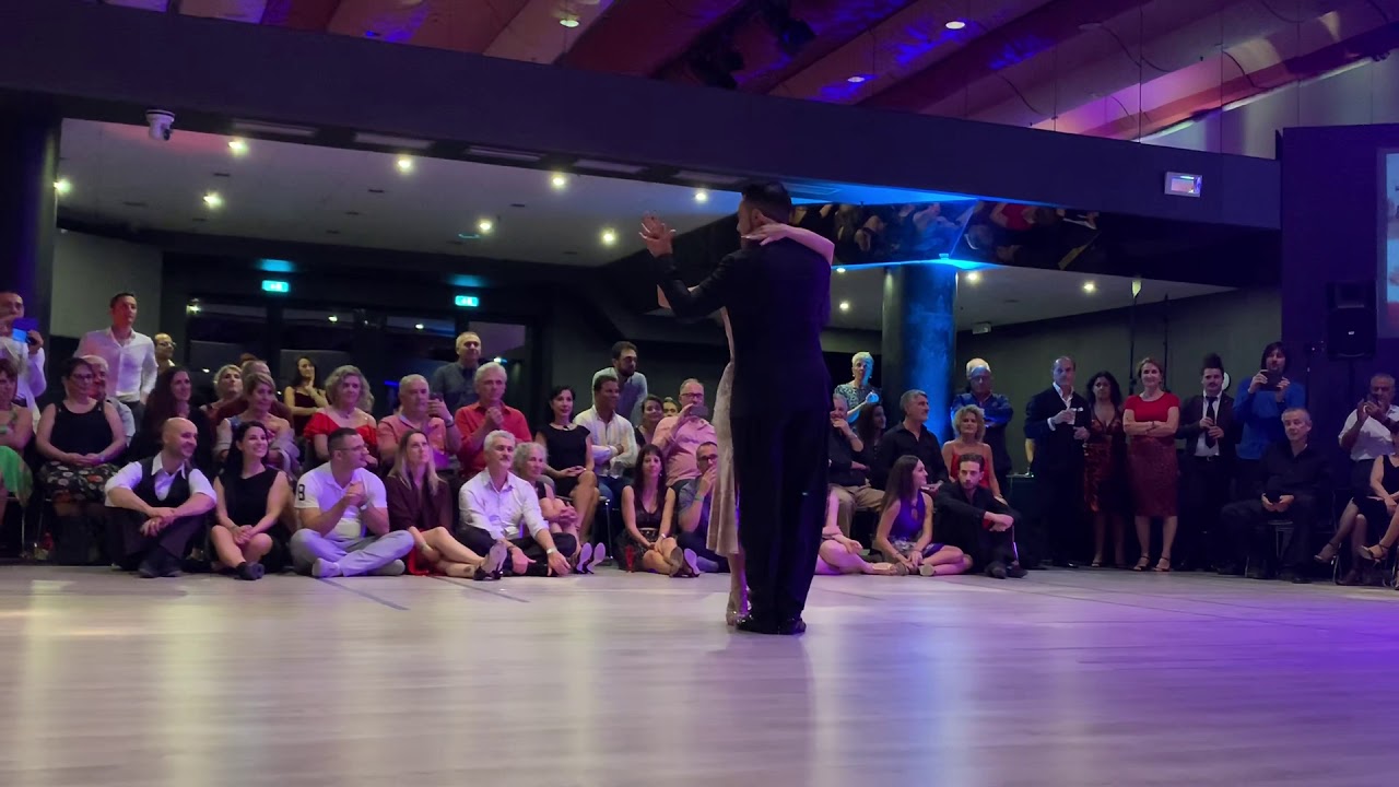 Super! CLARISA ARAGÒN y JONATHAN SAAVEDRA Bari Tango Congress 2019 2-4