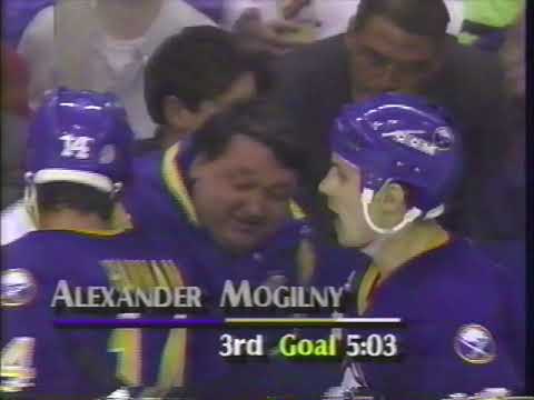 Alexander Mogilny Goal - Game 2, 1993 Adams Division Semi Finals Sabres vs. Bruins