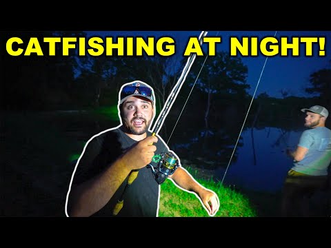 My FIRST TIME Catfishing at NIGHT in the BACKYARD POND!!!