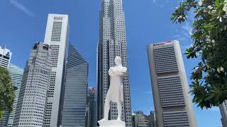 Sir Thomas Stamford Raffles Statue by the Singapore River August 2021