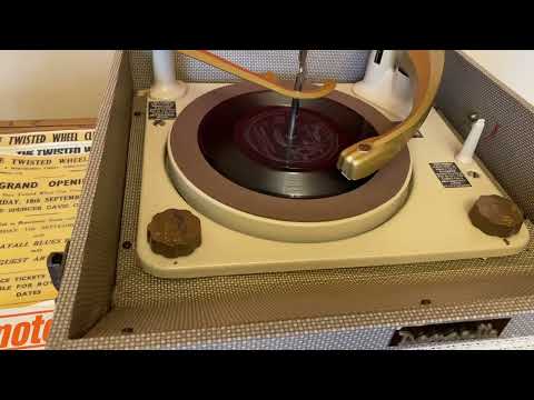 Martha & The Vandellas  - Dancing In The Street  - UK Tamla Motown Records 1964