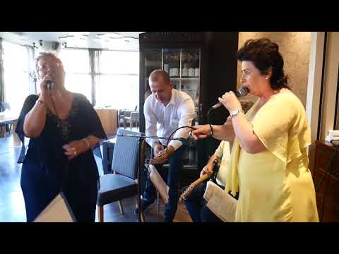 Edhe ky vit si gjith te tjeret Zhani Sulioti & Gjeta Lalazi