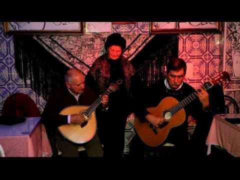 Odete Rosa, "Fado Deixa-me Só" - "Não vale a pena"