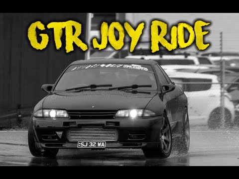 Joy Ride in 700hp R32 GTR at MC Motorsport