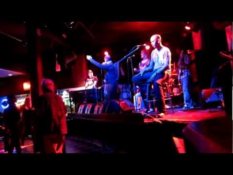 Yearnin' for your love - The Combo at Bunkers with Fred Steele