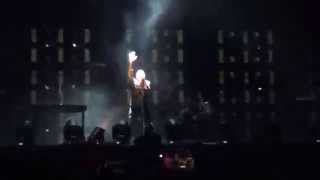 Nine Inch Nails - Intro + Wish + 1,000,000 HD Lollapalooza Santiago Chile 2014