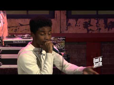 Romaro Franceswa - Duexe Five - Live on Band In Seattle