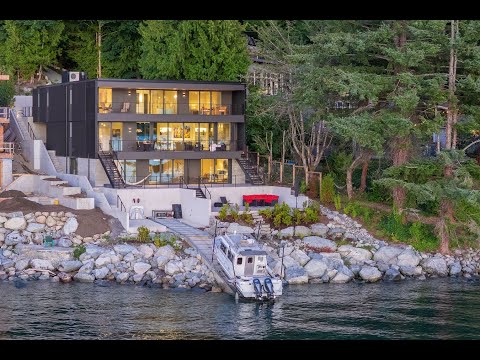 8885 Lawrence Way, West Vancouver, BC - Sotheby's International Realty Canada
