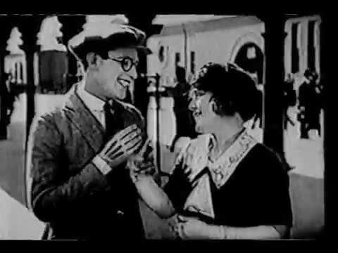 Hooray for Harold Lloyd - TV Episode (1977) - #9