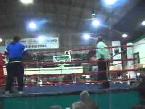 Ramón Carlos "El Toro" García vs. Eduardo Franz "El Oso" Zelaya Aponte