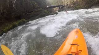 preview picture of video 'South Santiam River kayak (Zach's Outdoors)'