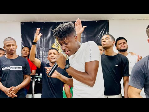 ELE EMOCIONOU A SALA DE ADORAÇÃO 😭 🔥 Lucas Cesario