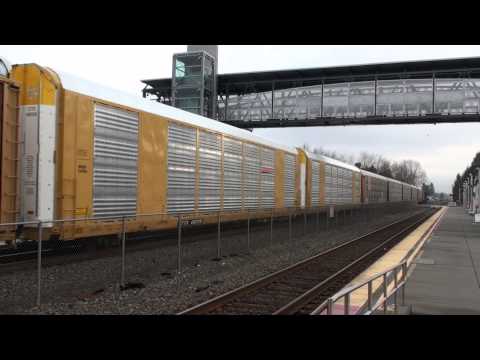 Crew 2 southbound in Kent, WA, 1-7-2015