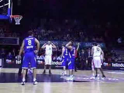 47 13-11-07 Ulebgame BCO-Dynamo Moscow - Vrijworpen voor Chu