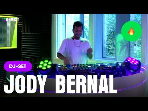 JODY BERNAL draait DJ SET! | Live Bij 538