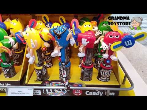 Unboxing TOYS Review/Demos - M&M'S SLOT MACHINE CANDY DISPENSER