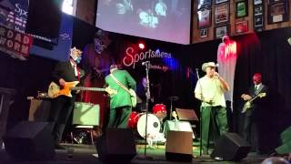 Los Straightjackets with Deke Dickerson "You can count on me"