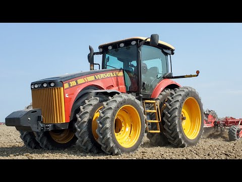 Versatile 315 and 610 Delta Track with Horsch tillage team!