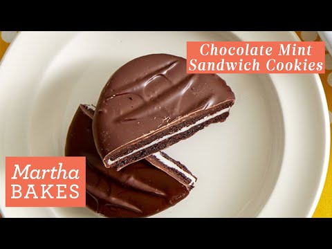 Martha Stewart's Chocolate Mint Sandwich Cookies | Martha Bakes Recipes