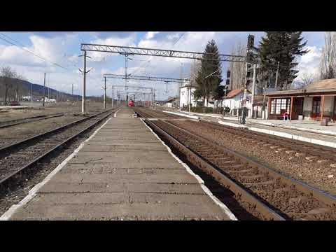 Trenul R 5504 Suceava Nord-Pascani sosește în gara Dolhasca