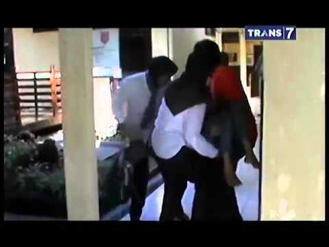 Redaksiana Trans 7 - Istri Pejabat Tertangkap Nyabu Suami Masuk Rumah Sakit - 16 Februari 2015