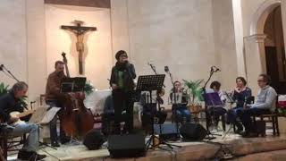 Quin fred al cor, camarada!